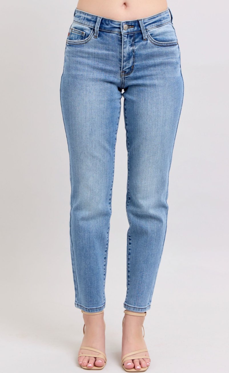 Judy Blue MR Vintage Wash 2