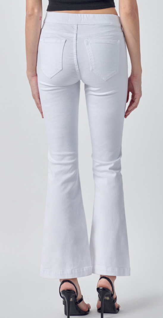 Cello White 30" Inseam Mid Rise Flare Jeggings